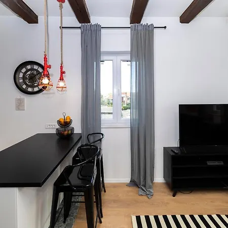 Casa Ogo דירה זאדאר