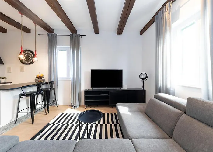 Casa Ogo * זאדאר